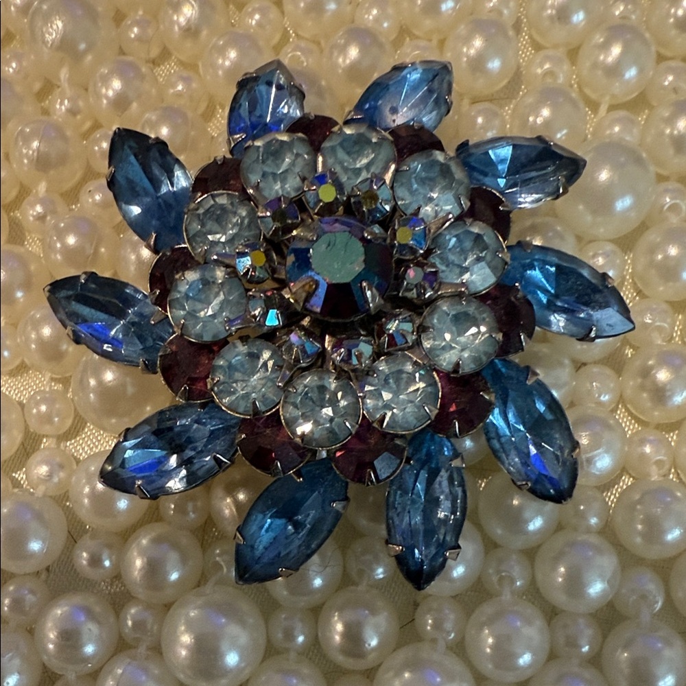 Vintage cobalt Aurora borealis rhinestone & Blue Crystal Brooch circa 1950s